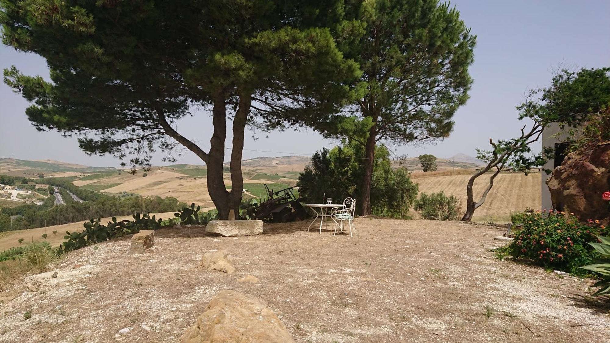 Helimos Bed&Breakfast Segesta Temple-Castellammare 칼라타피미 외부 사진
