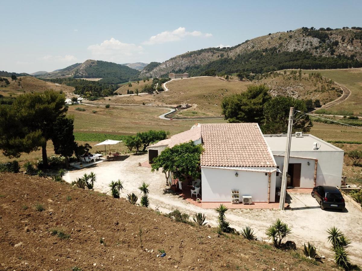 Helimos Bed&Breakfast Segesta Temple-Castellammare 칼라타피미 외부 사진